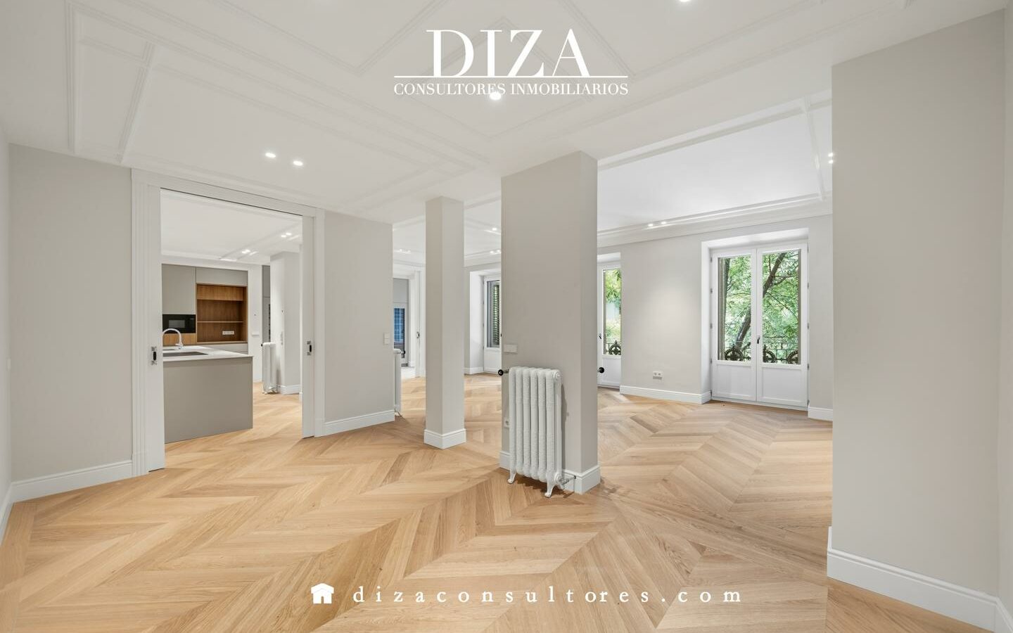 Apartment Of 100 M² With Terrace And Design In Recoletos