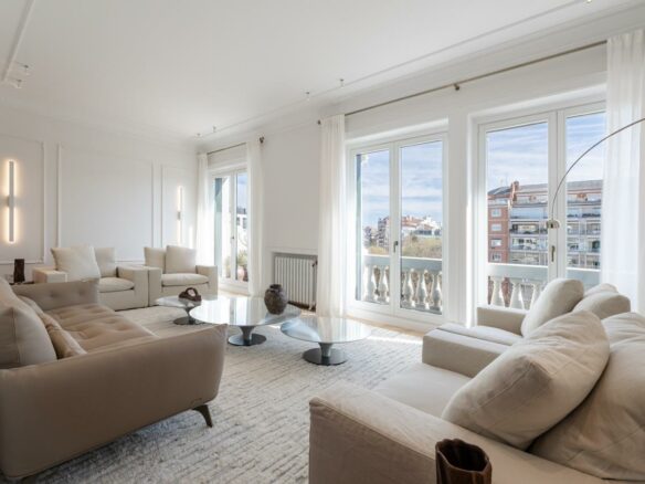 Apartment Of 150 M² With Exclusive Features In Almagro