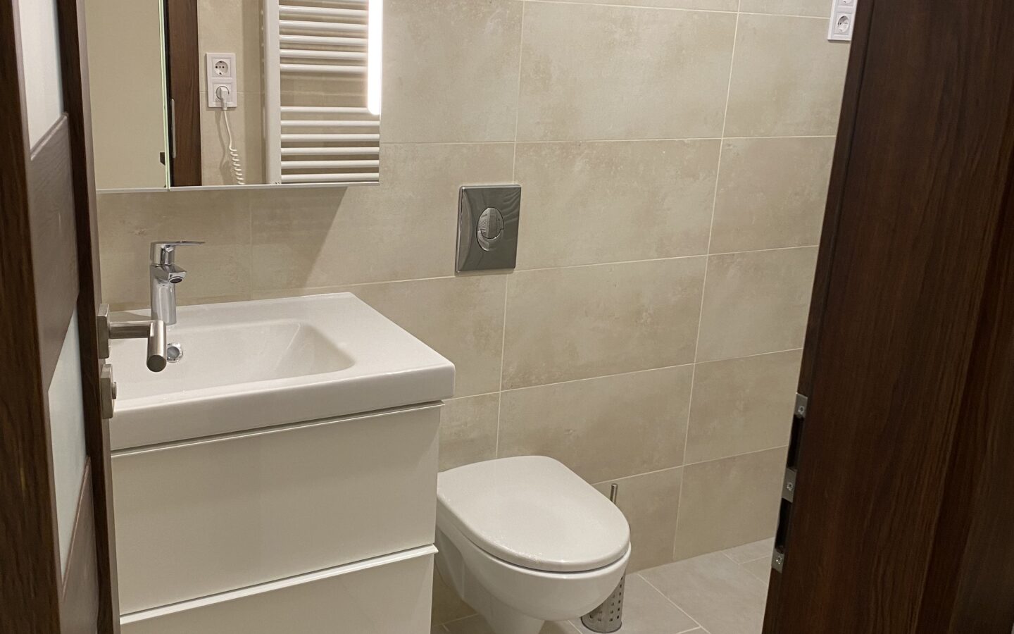 Brick Apartment In The Center Of Budapest