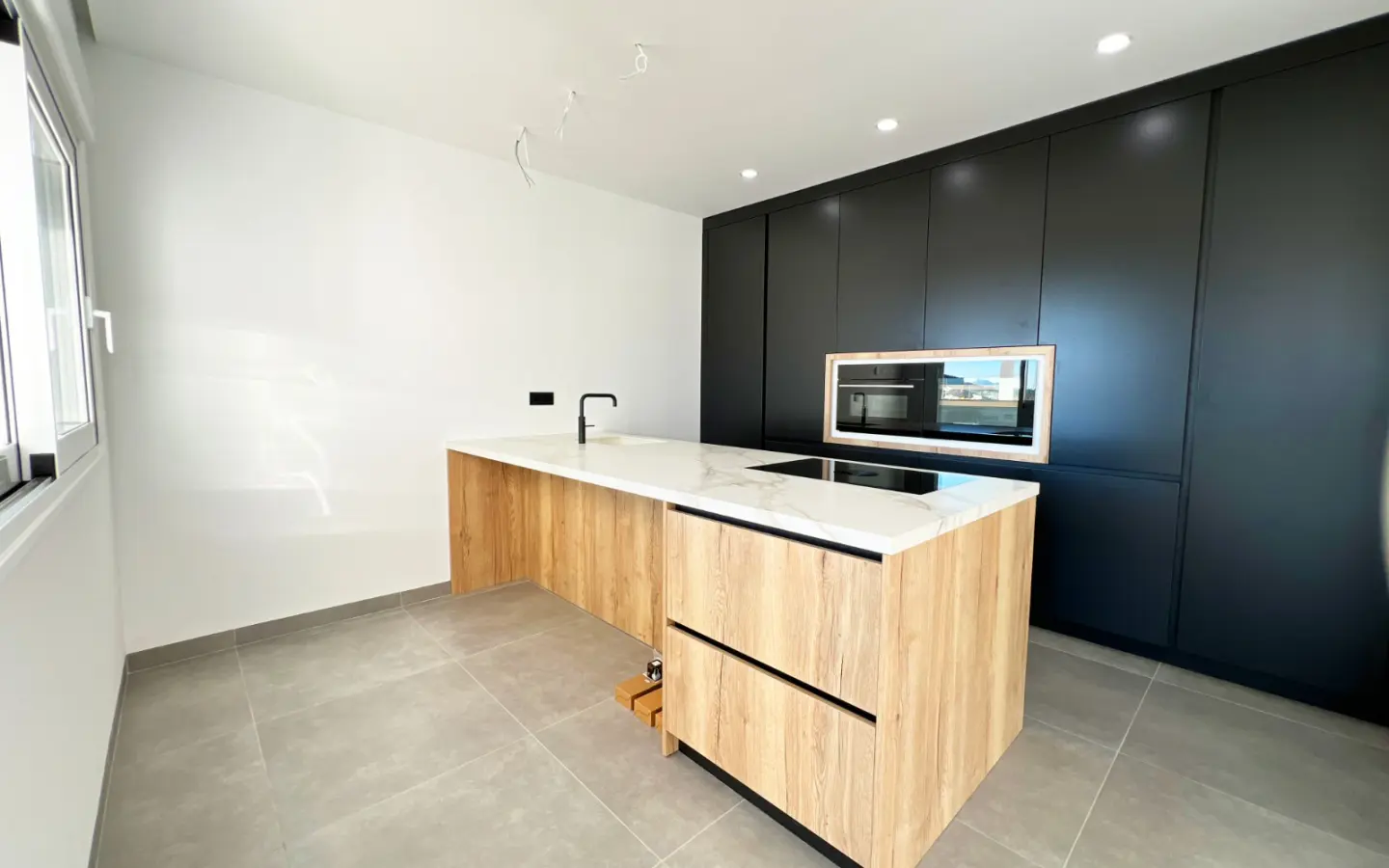 3-bedroom Detached Villa In La Romana, Spain (222 M²)