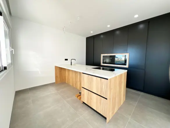 3-bedroom Detached Villa In La Romana, Spain (222 M²)