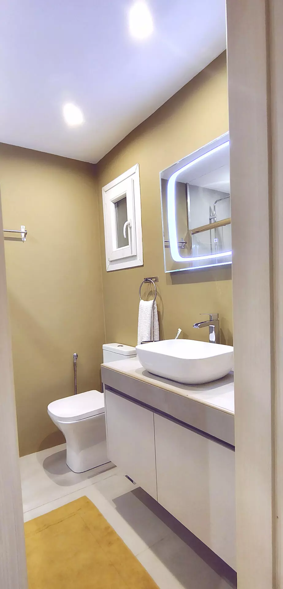 07 Charming Kallithea Apartment
