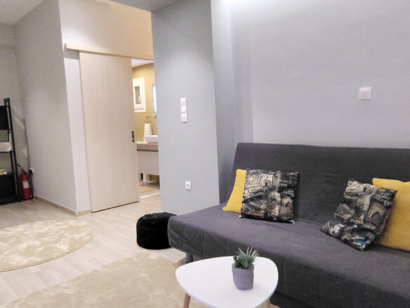 Charming Kallithea Apartment