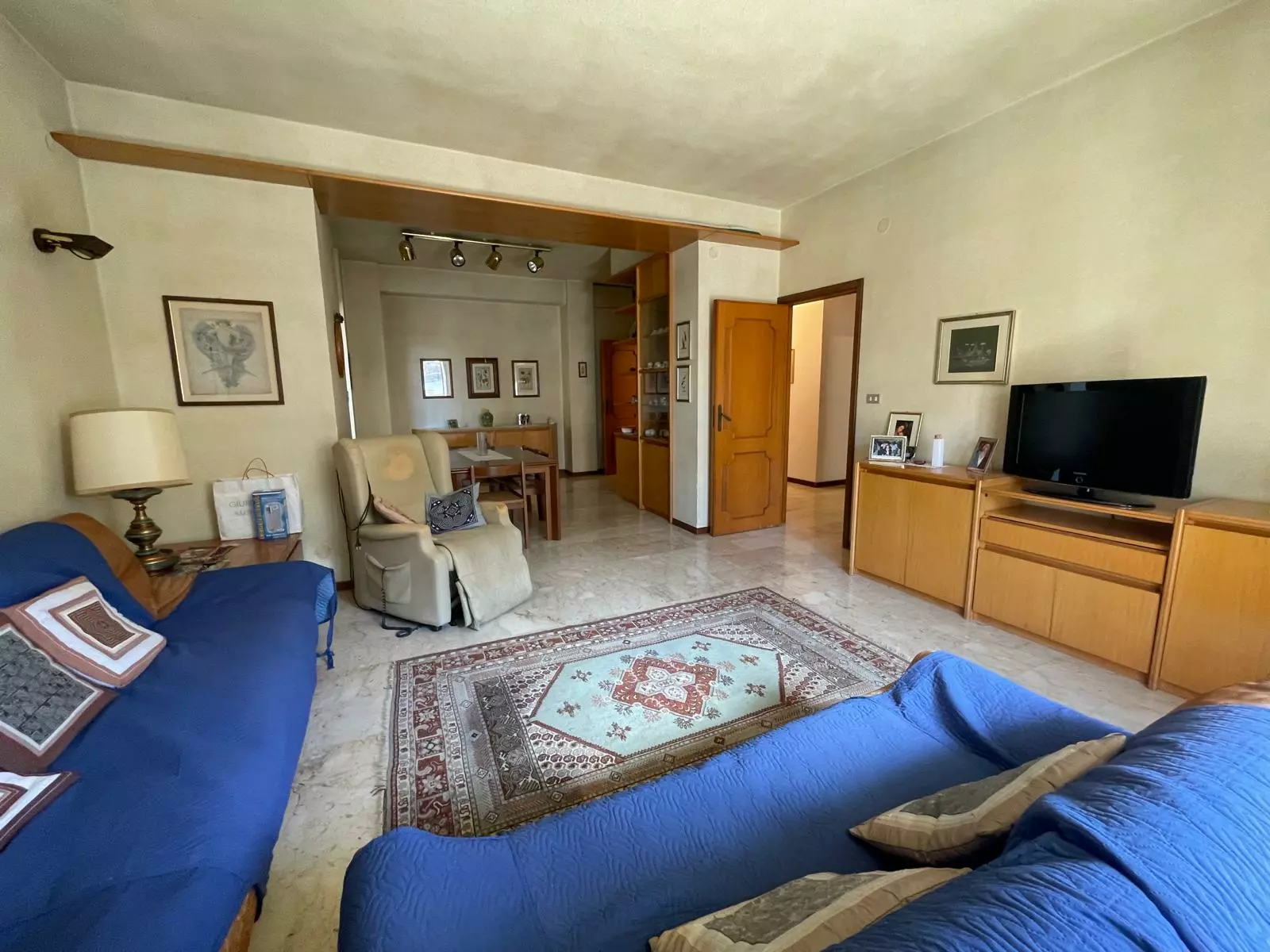 Apartment Of 130 M² With Balcony In Papa Stefano