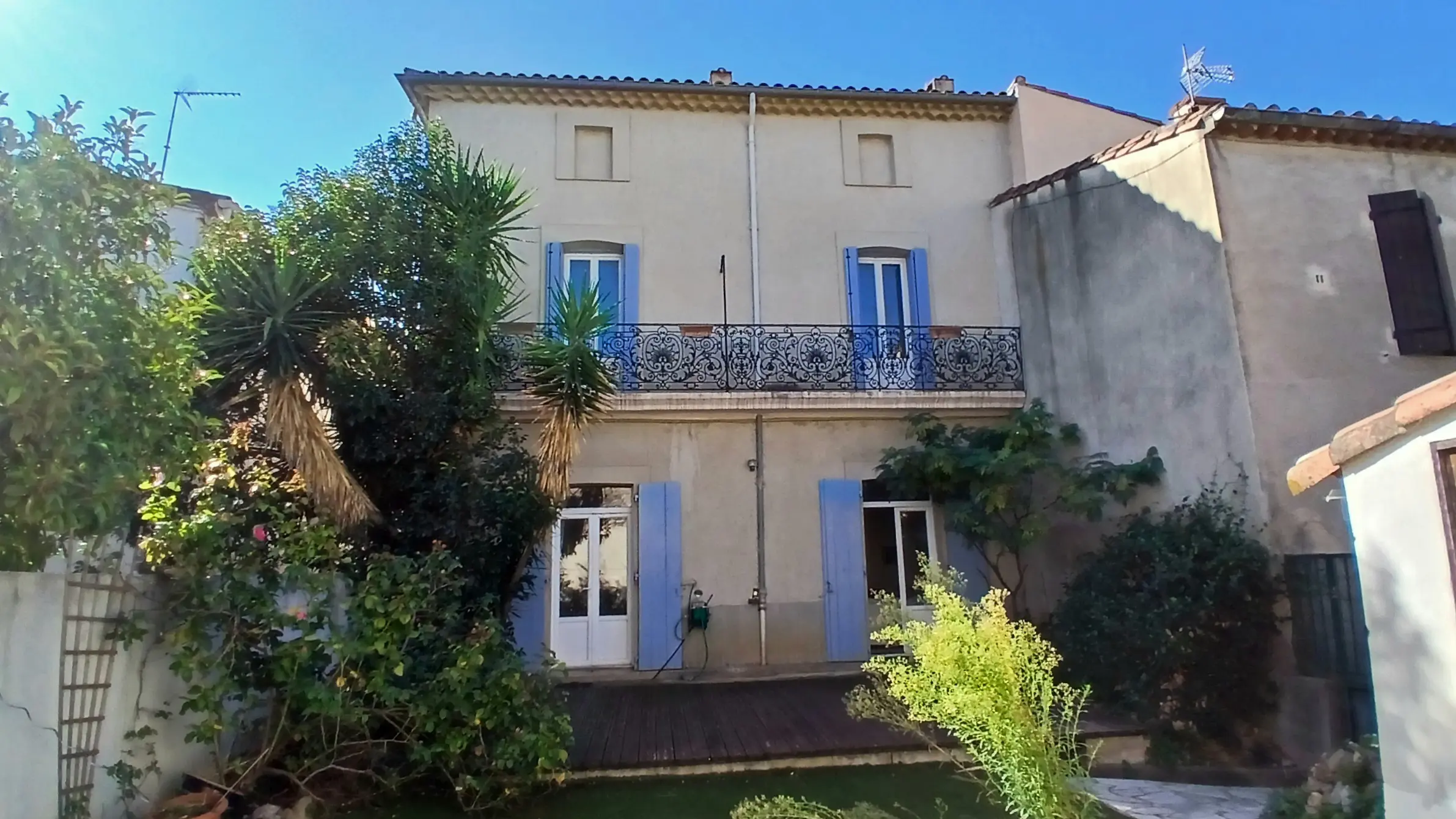 House Of 240 M² In Cessenon Sur Orb, France