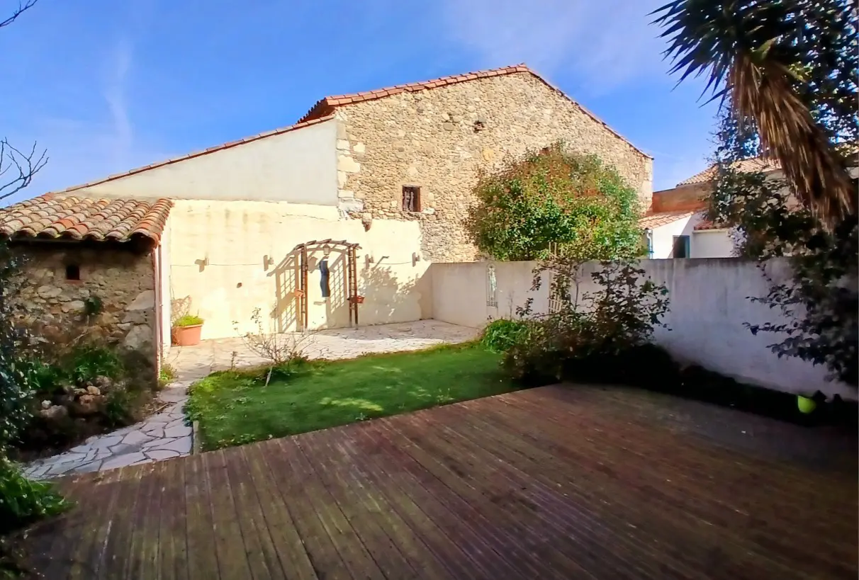 House Of 240 M² In Cessenon Sur Orb, France