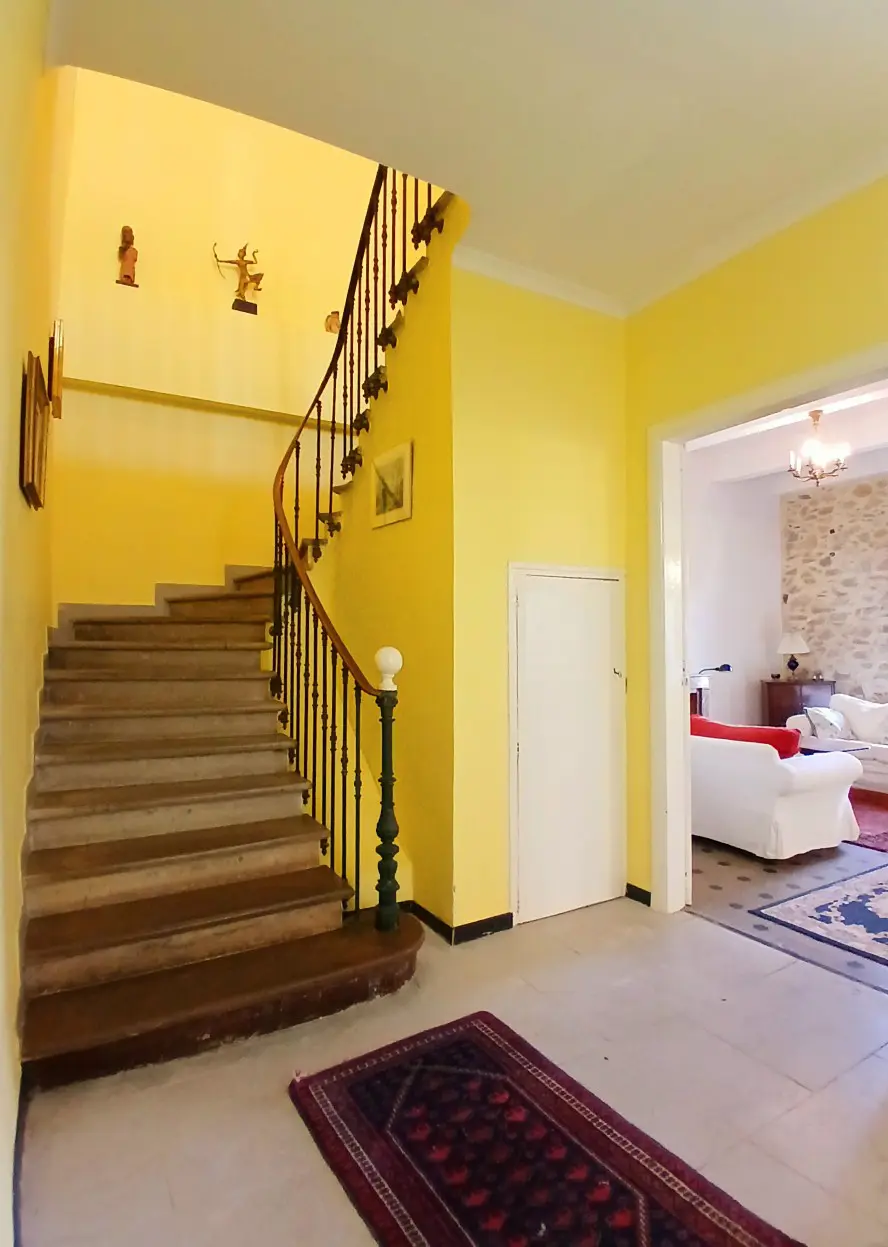House Of 240 M² In Cessenon Sur Orb, France