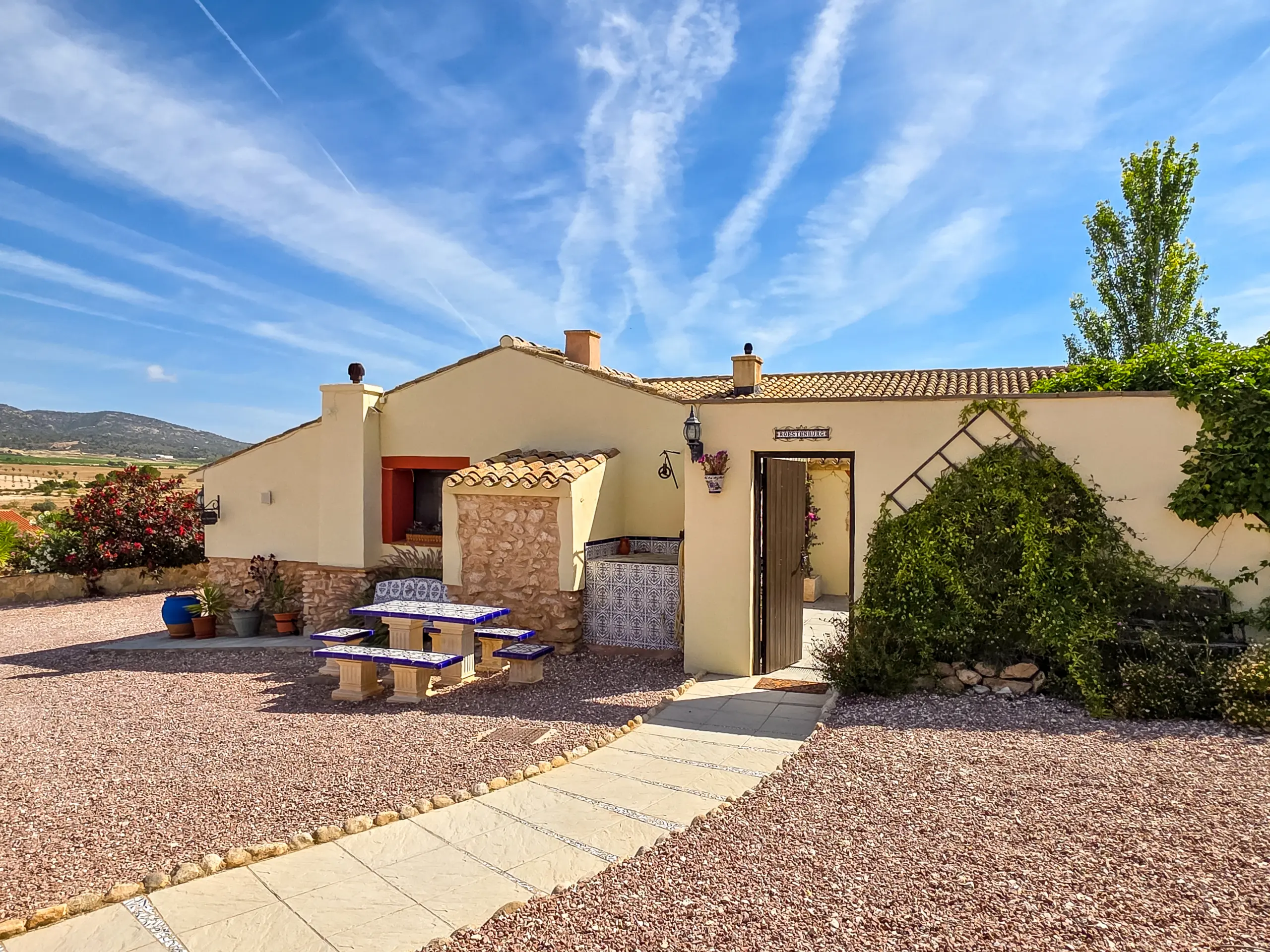 Country House Of 213 M² In Pinoso, Spain