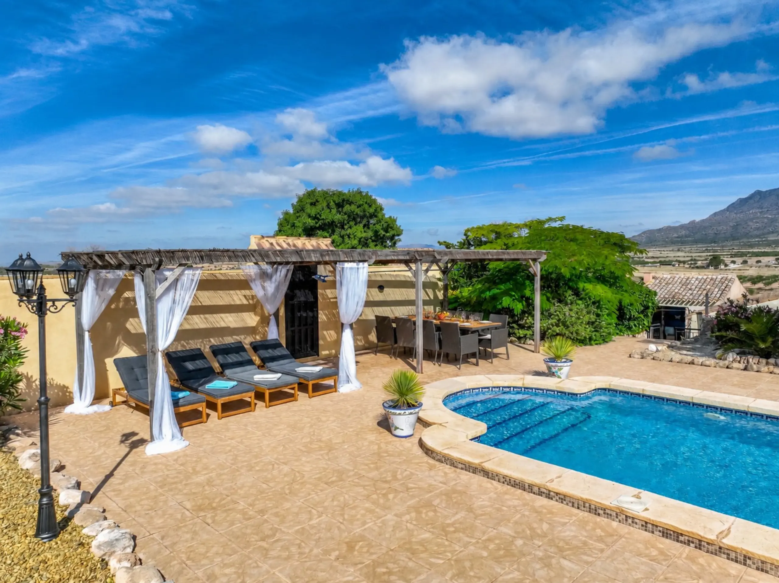 Country House Of 213 M² In Pinoso, Spain