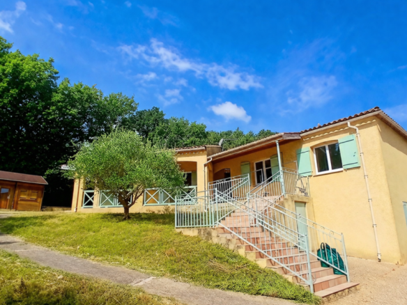 Detached House Of 153 M² In Pezenas, France