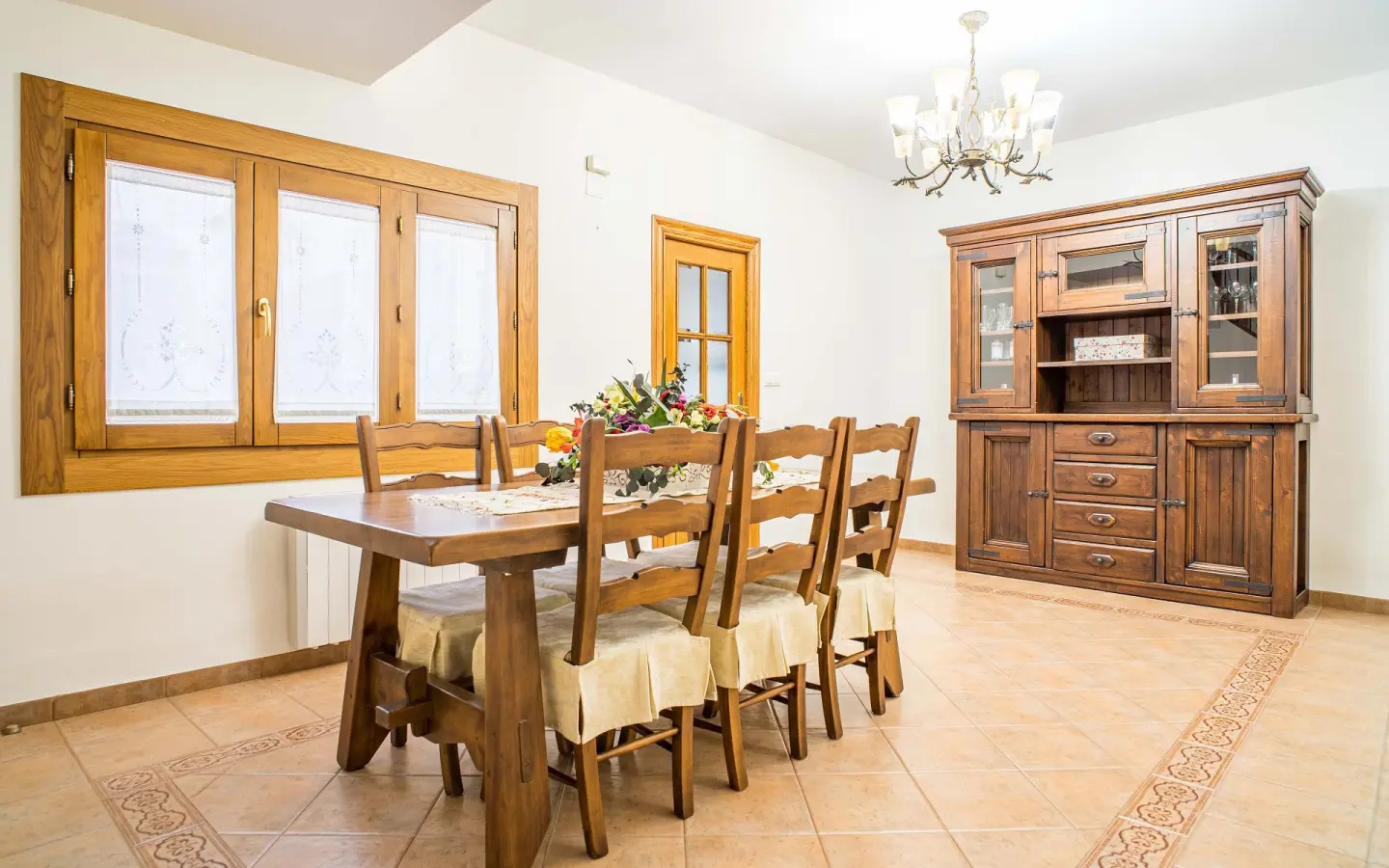 Country House Of 292 M² In Pinoso, Spain