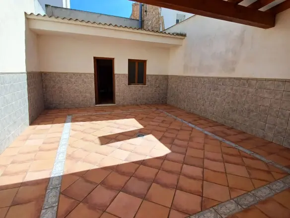 3-bedroom Townhouse In Pinoso, Spain (135 M²)