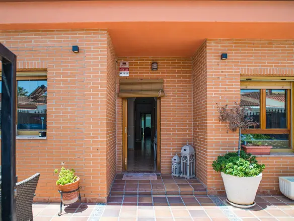 4-bedroom Detached Villa In Pinoso, Spain (113 M²)