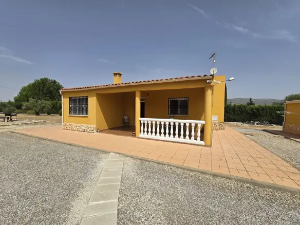 4-bedroom Detached Villa In Villena, Spain (230 M²)