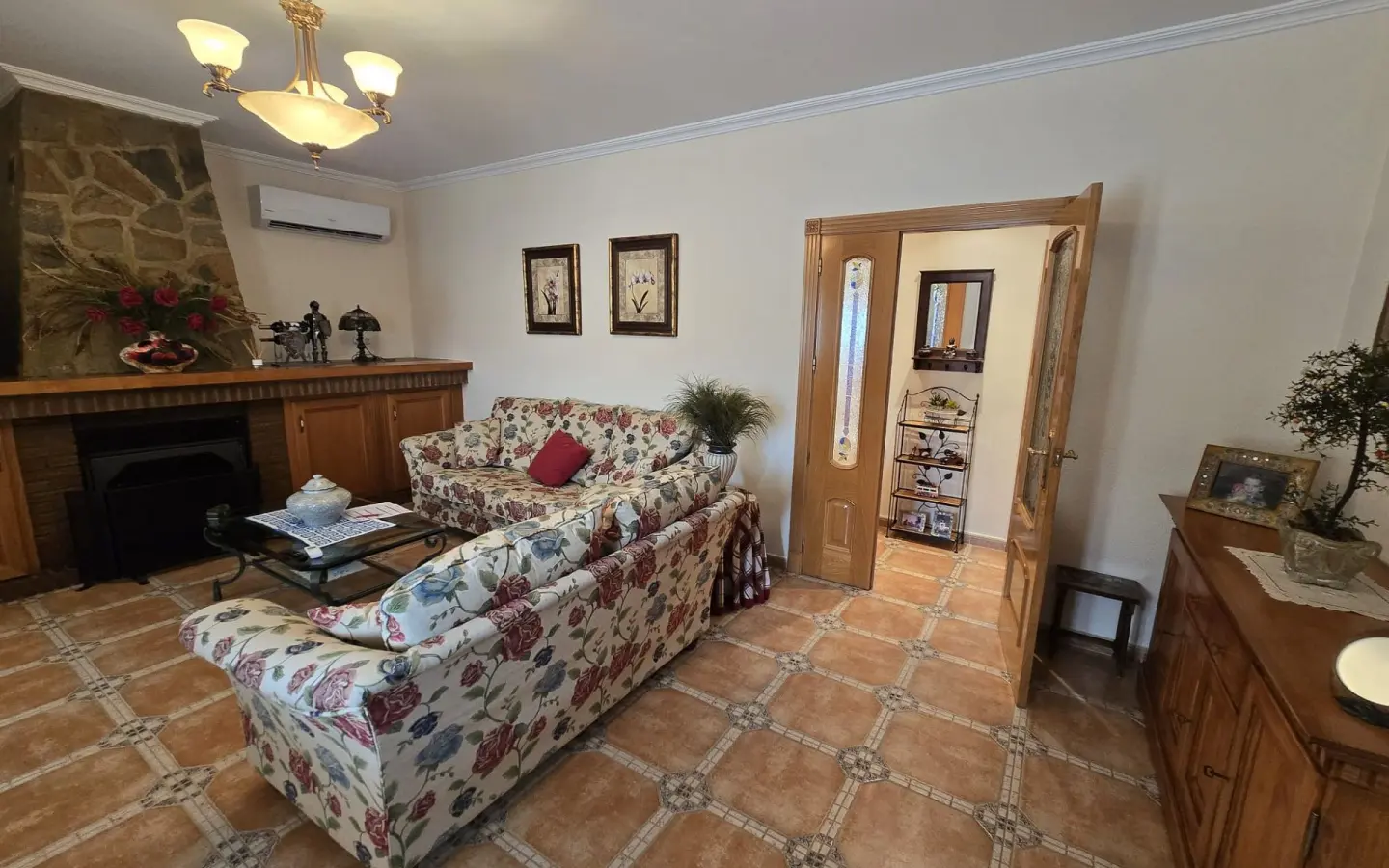 Detached Villa Of 230 M² In Villena, Spain
