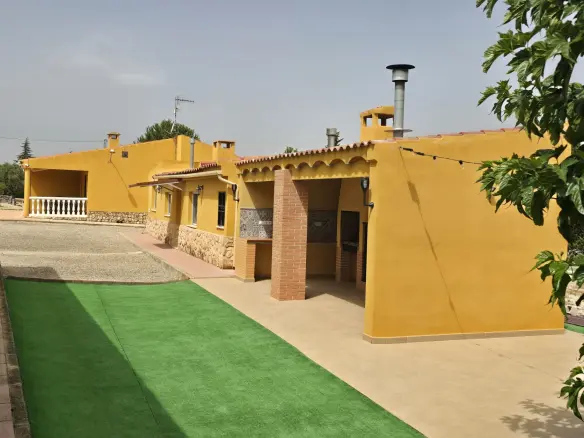 4-bedroom Detached Villa In Villena, Spain (230 M²)