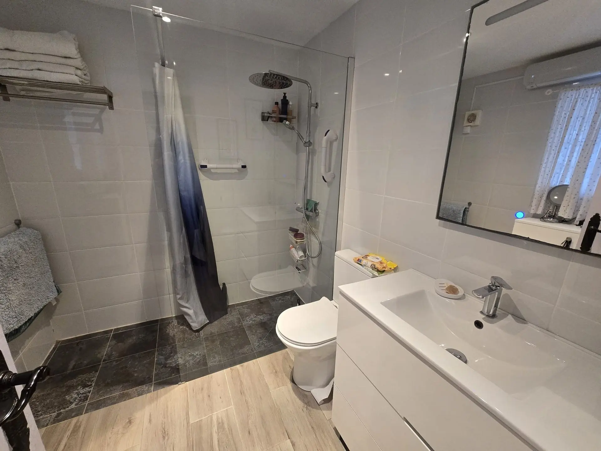 Townhouse Of 92 M² With Features In Pinoso, Spain