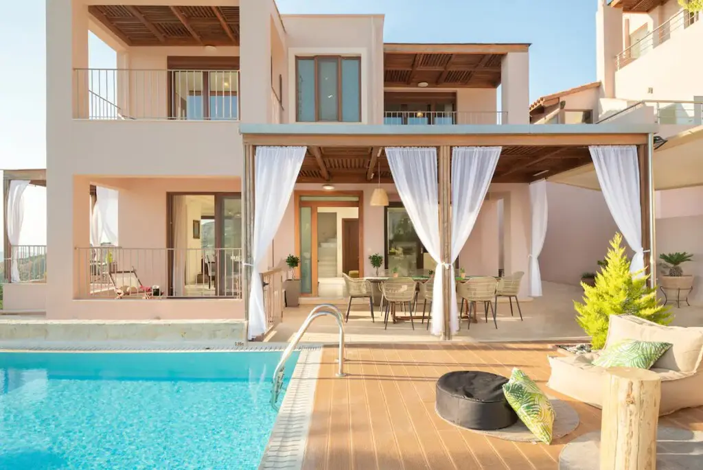 Villa Of 197 M² In Crete
