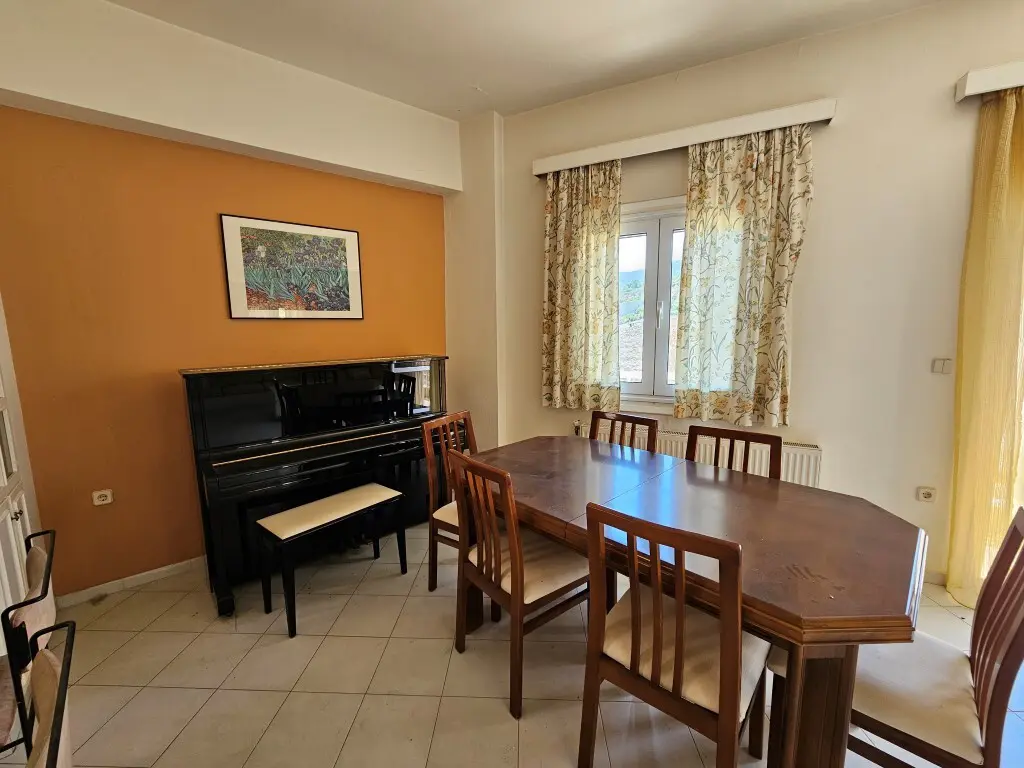 Maisonette Of 200 M² In Crete