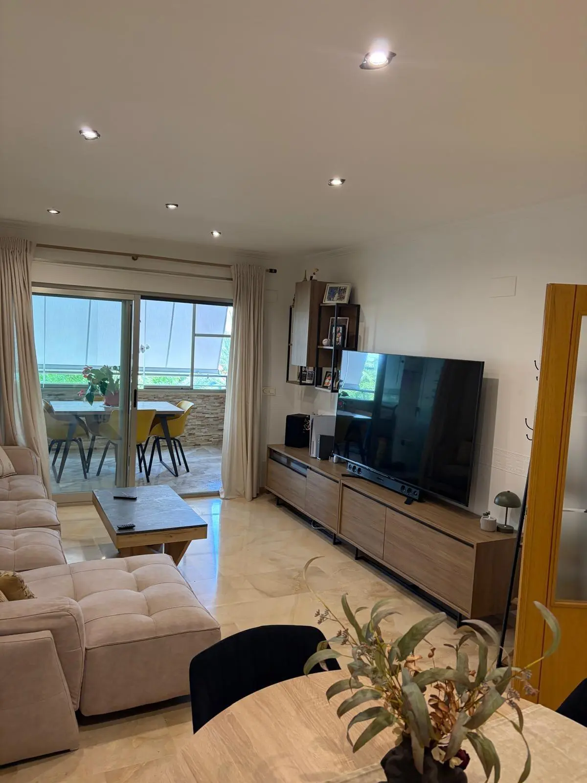 120 M² Flat In Elche, Spain