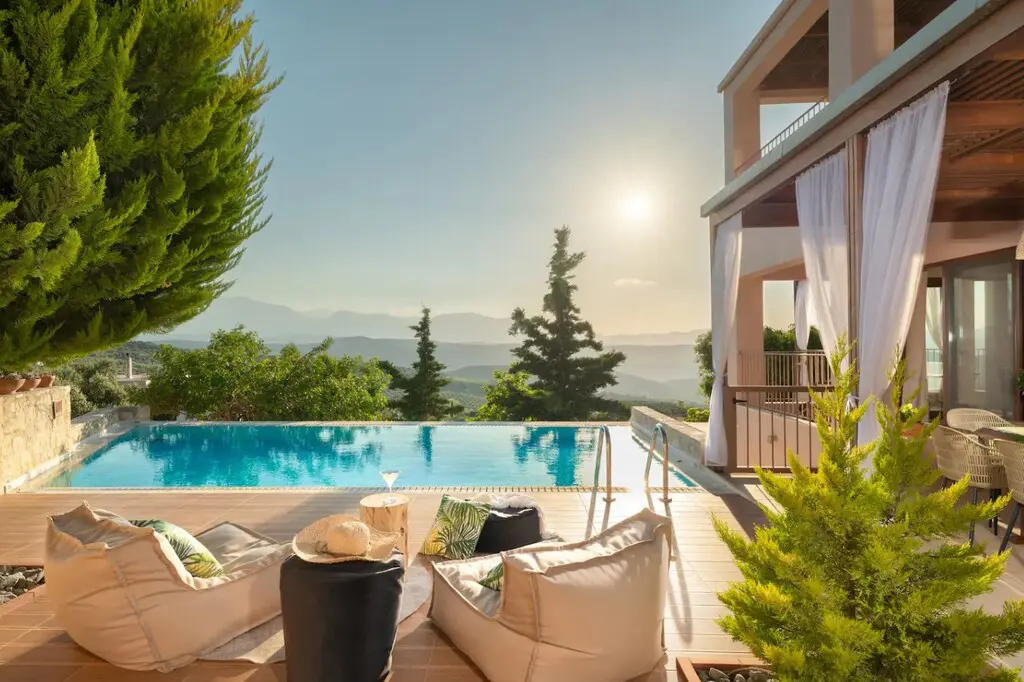 Villa Of 197 M² In Crete