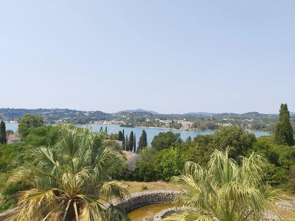 Villa Of 430 M² In Corfu