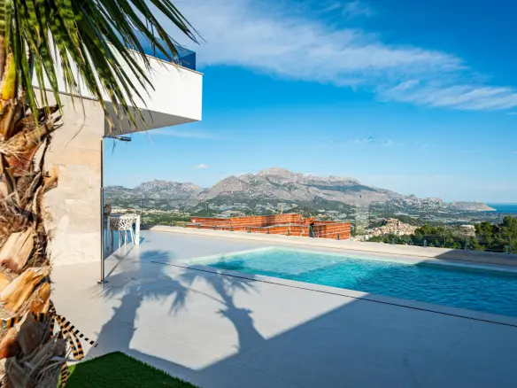 3-bedroom Villa In Polop, Spain (165 M²)