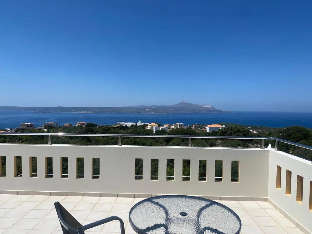 Villa Of 100 M² In Crete