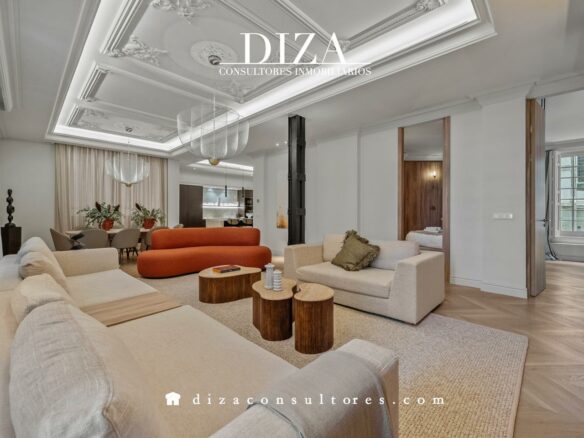 Apartment Of 100 M² With Sea View In Recoletos