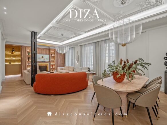 Apartment Of 100 M² With Sea View In Recoletos