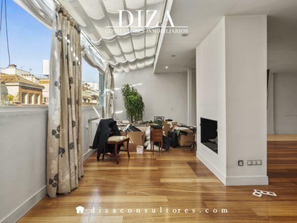 Divisible Penthouse Of X In Recoletos