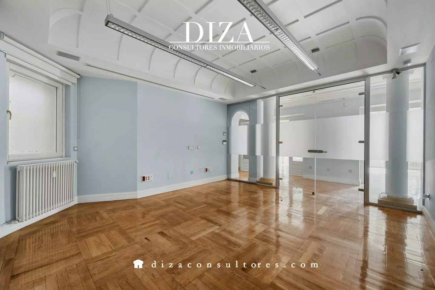 4238516-a0194bf3 Apartment Of 150 M² With Classic Building Features In Salamanca