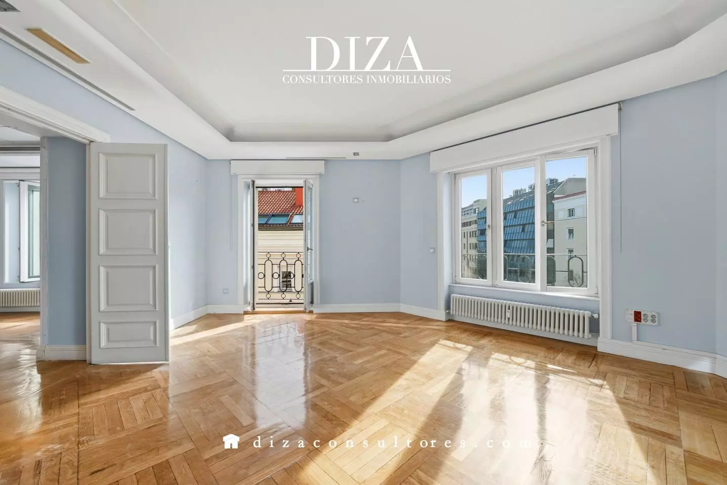 4238516-c9aff784 Apartment Of 150 M² With Classic Building Features In Salamanca