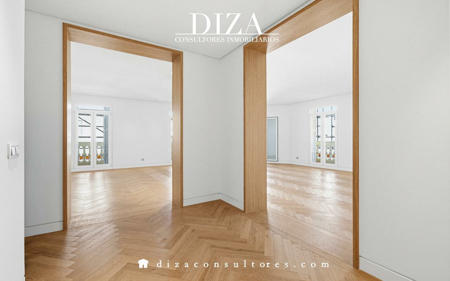 Apartment Of 75 M² With Period Features In A Classic Building From 1916