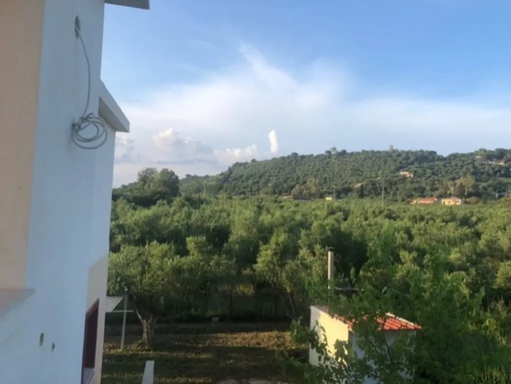 Detached House Of 200 M² In Zante
