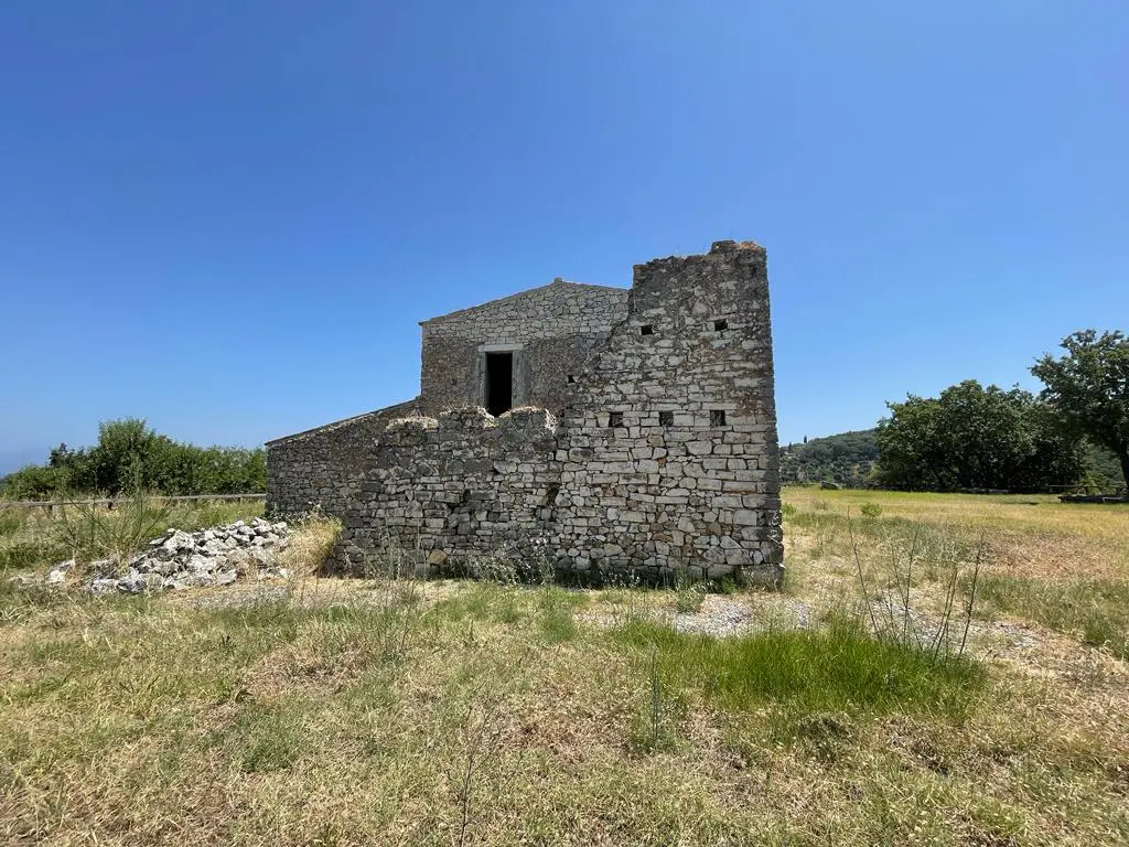 Land Of 26159 M² In Corfu