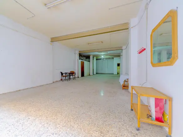 Commercial Unit In Elche, Spain (106 M²)