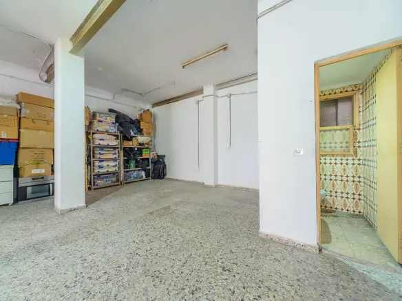 Commercial Unit In Elche, Spain (106 M²)