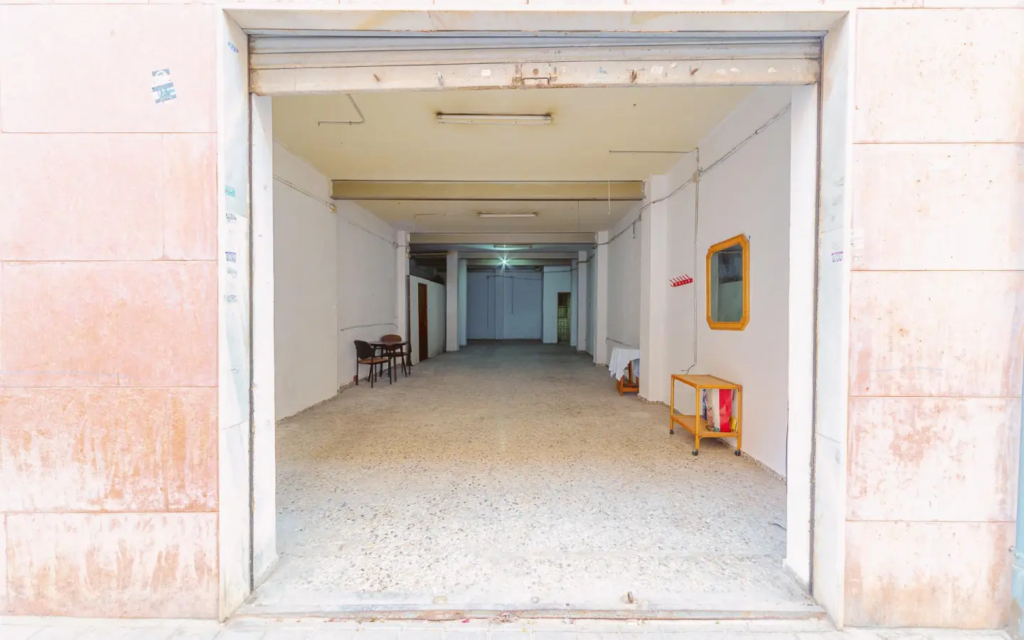 Commercial Unit In Elche, Spain (106 M²)