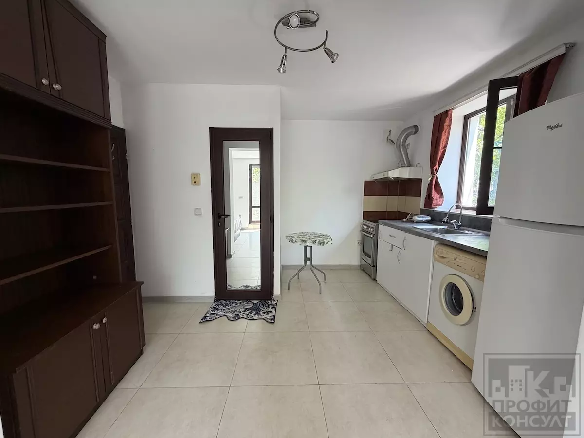 5 Studio Apartment Of 35 M² In City Centre, Veliko Tarnovo