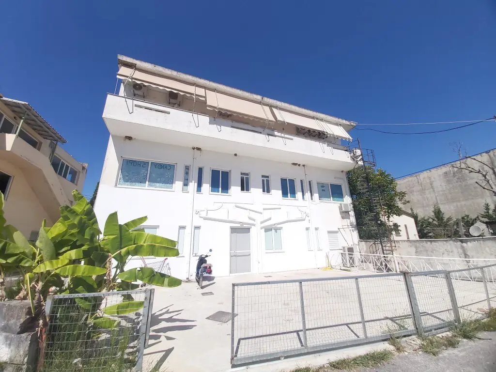 For Sale Building 938 M² In Corfu