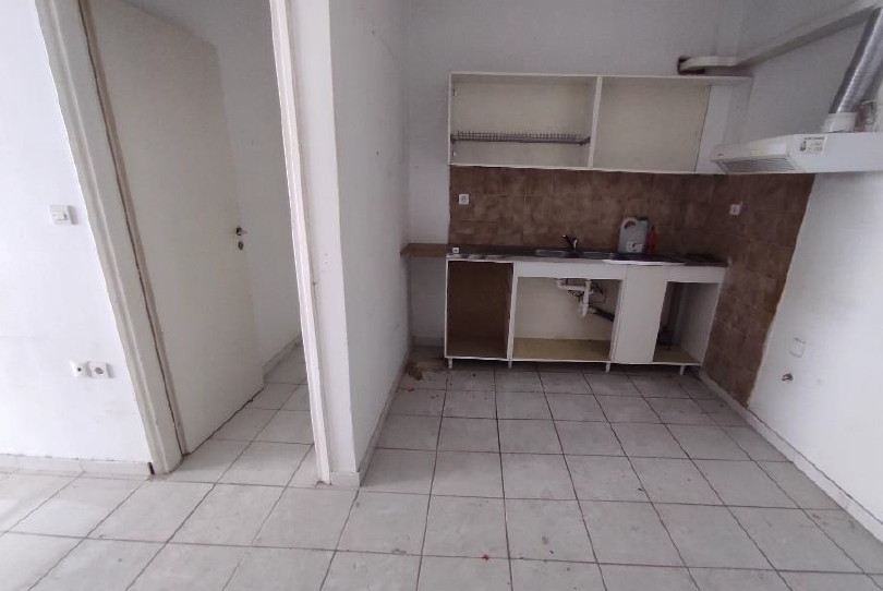 Flat Of 94 M² In Athens