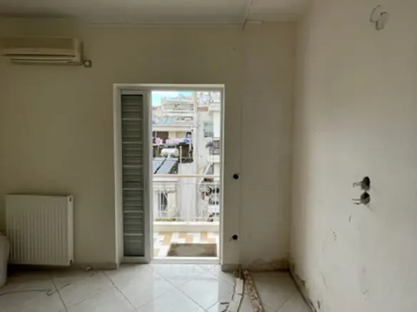3-bedroom Duplex In Petroupoli, Greece (117 M²)