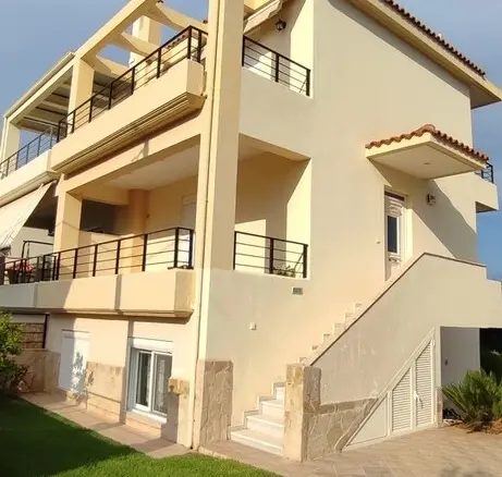 3-bedroom Maisonette In Xilokastro, Greece (118 M²)