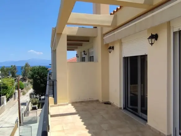 3-bedroom Maisonette In Xilokastro, Greece (118 M²)