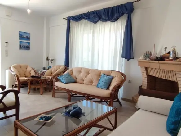 3-bedroom Maisonette In Xilokastro, Greece (118 M²)
