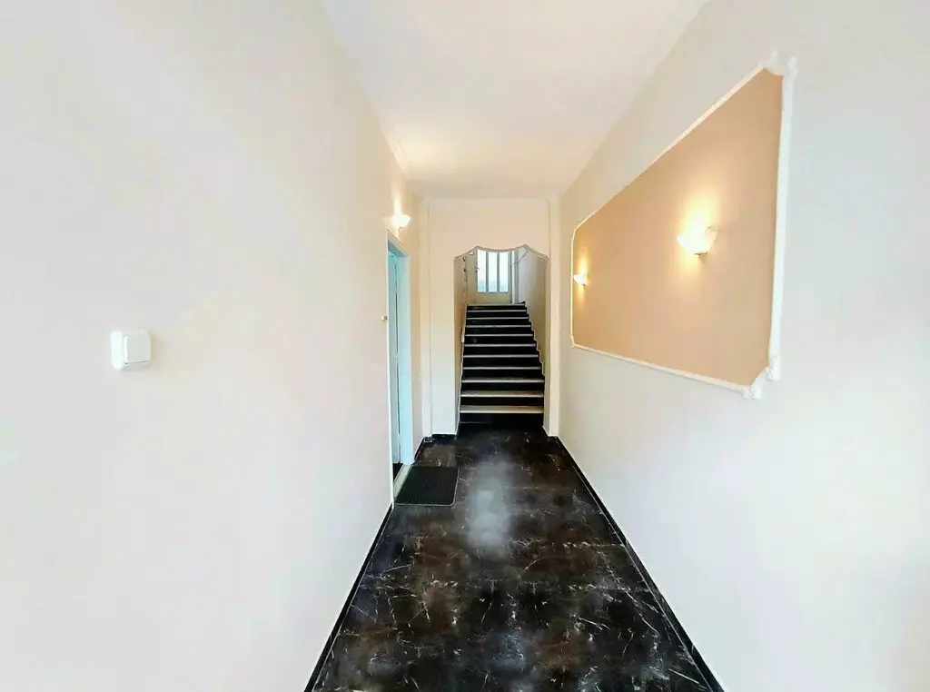 Building Of 200 M² In Athens