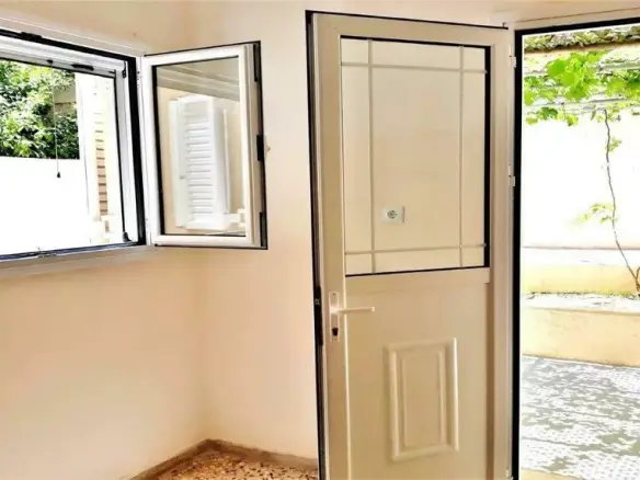 5-bedroom Building In Filothei, Greece (200 M²)