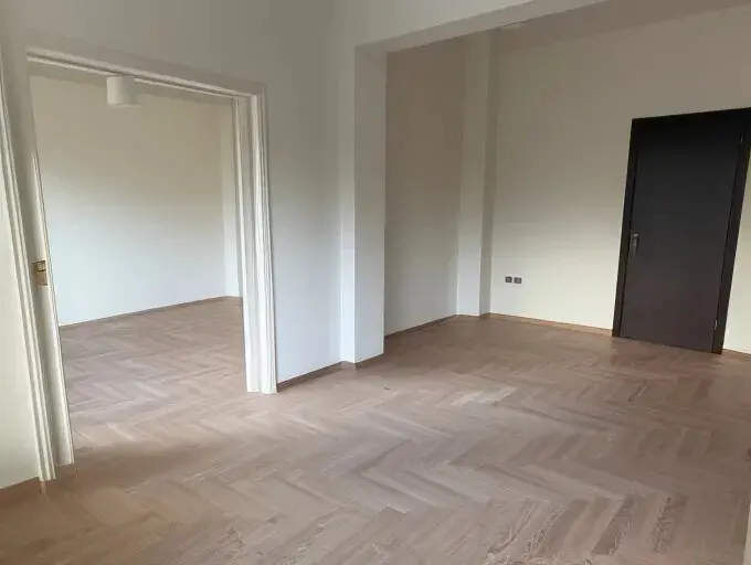 Flat Of 93 M² In Athens