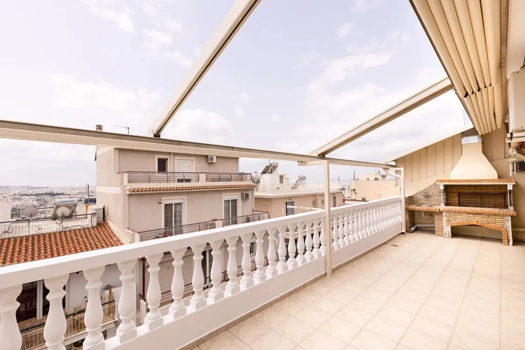 Maisonette Of 145 M² In Athens